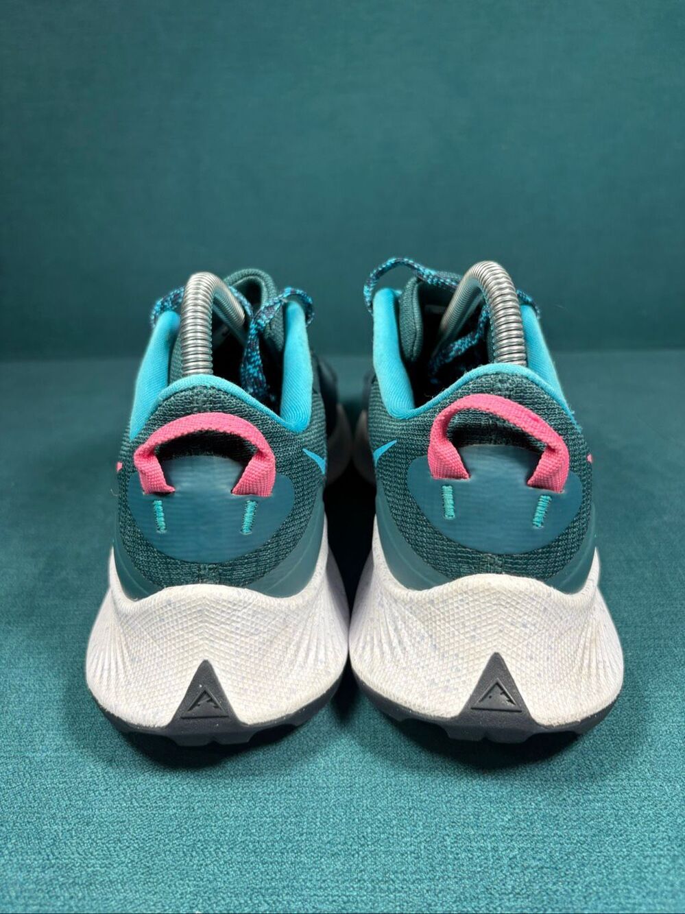 Nike Pegasus Trail 3 Teal Pink Womens Size 9.5 Running Shoes DA8698-300 - Picture 2 of 8